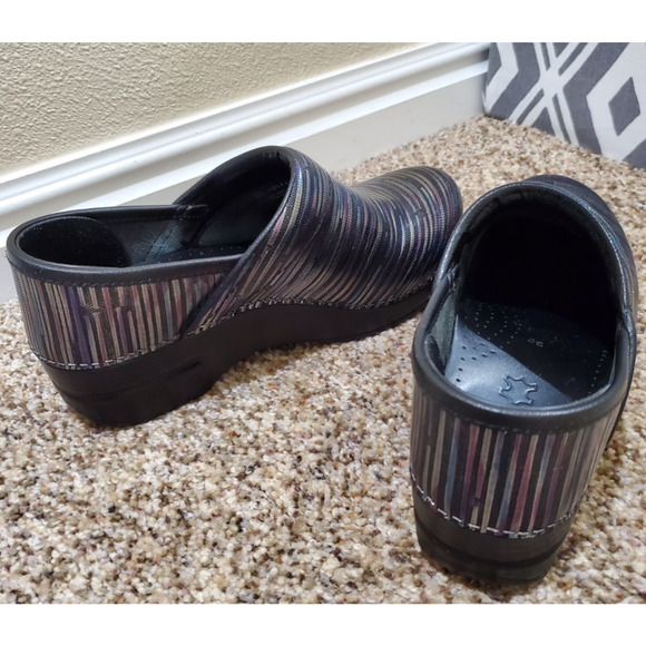 Dansko XP Rainbow Striped Metallic Patent Leather Clogs 36 US 5.5-6 - Picture 10 of 12